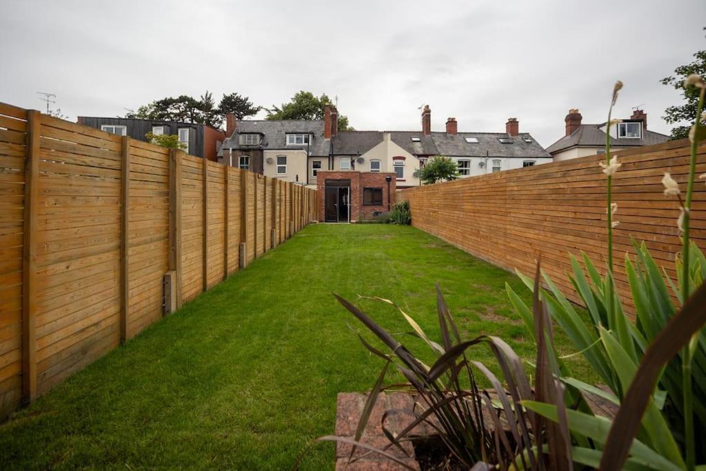 Hereford - Clifton Villa - Beautifully Presented House Located A Short Walk From City Centre - Sleeps 6 Guests - Perfect For Exploring Hereford - Hosted By Rentmyhouse エクステリア 写真